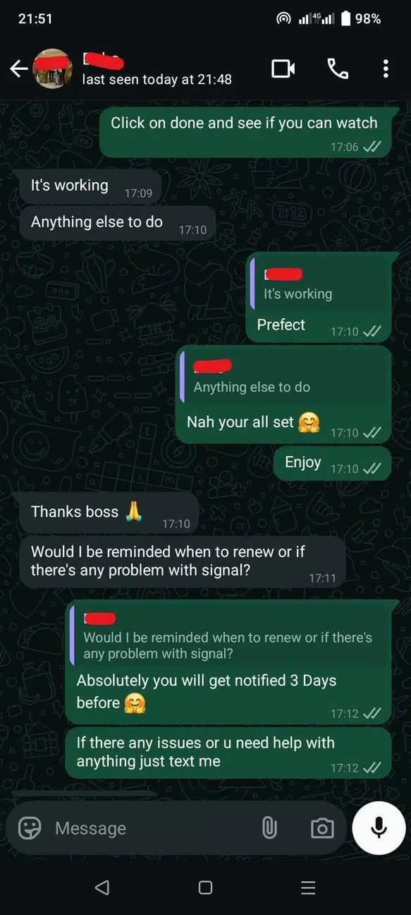 Customer Support Chat on Max 4K Live